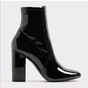 ALDO AURELLA BLACK PATENT BOOTS 💫
